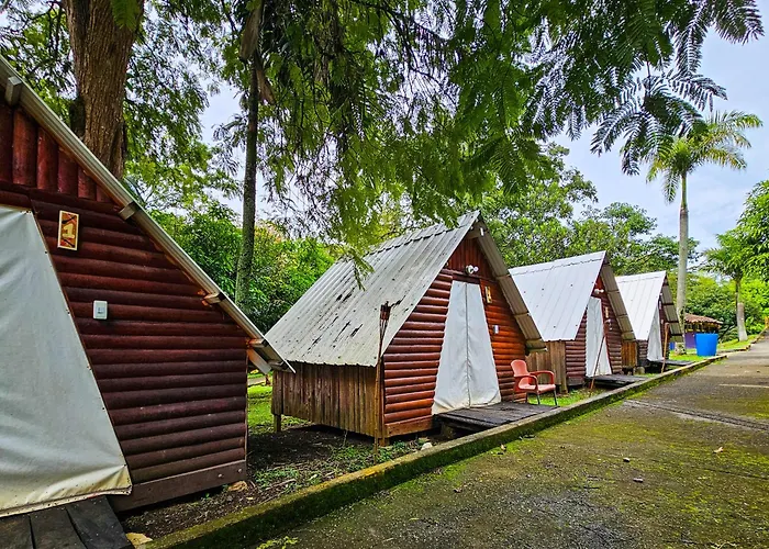 El Castillo Pance Ecohotel, Experiencias, Naturaleza Y Restaurante